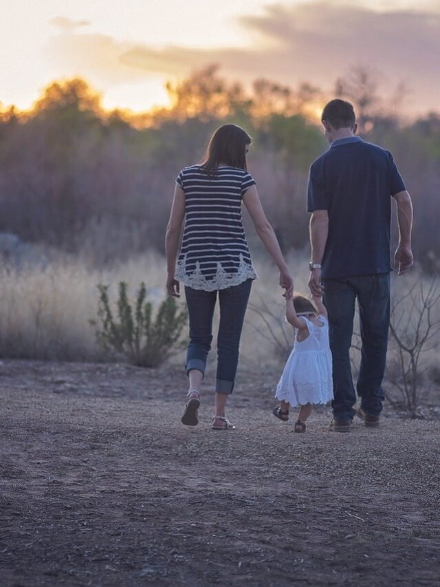 Quando começar a ensinar seu filho a lidar com o dinheiro