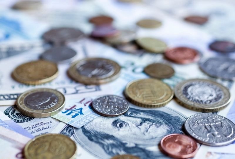 Quanto rende 1.000 dólares nos EUA?